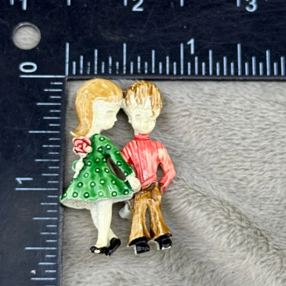 Vintage Couple Brooch Enamel Pendant‎ Bale Signed